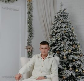 Александр