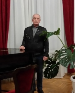 Игорь